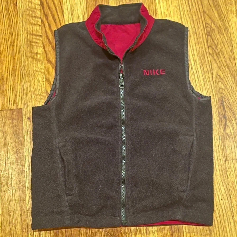 Nike Vest Maroon Crimson Black Nylon Fleece Medium